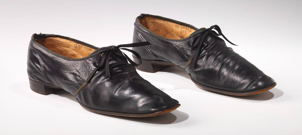 19th century dress shoe
